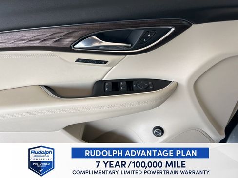 Used 2023 Buick Envision Avenir image 11