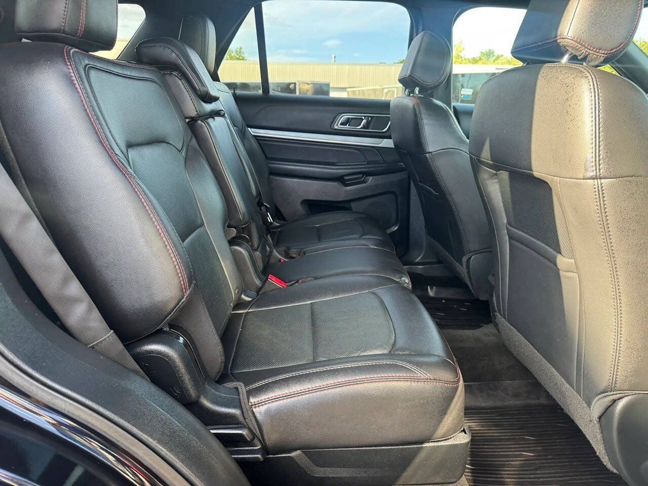Used 2017 Ford Explorer Sport w/ Equipment Group 401A AWD/4WD image 15