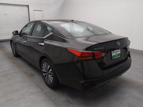 Used 2024 Nissan Altima 2.5 SV image 5