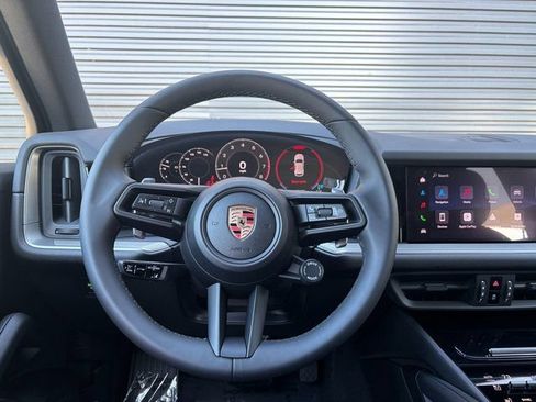 Certified 2026 Porsche Cayenne AWD/4WD image 14