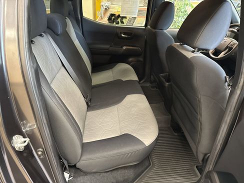 Used 2023 Toyota Tacoma TRD Sport image 20