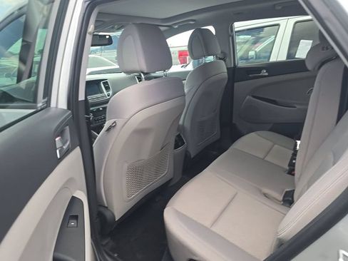 Used 2018 Hyundai Tucson Value FWD image 11
