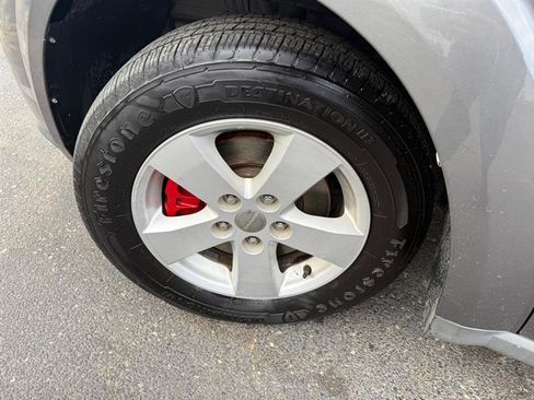 Used 2013 Dodge Journey SE image 36