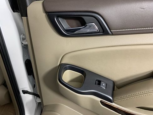 Used 2018 GMC Yukon SLT RWD image 34