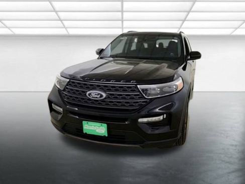 New 2024 Ford Explorer XLT w/ Equipment Group 202A image 3