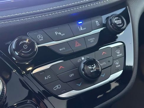 New 2026 Chrysler Pacifica Select w/ S Appearance Package image 14