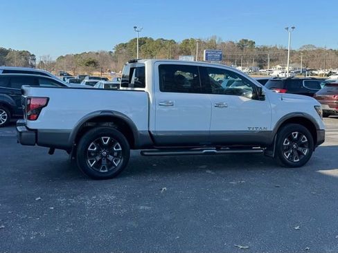 Used 2021 Nissan Titan Platinum Reserve w/ Moonroof Package image 7