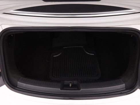 Used 2018 Volkswagen Beetle 2.0T S image 7