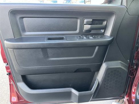 Used 2020 RAM 3500 Tradesman w/ Chrome Appearance Group image 28