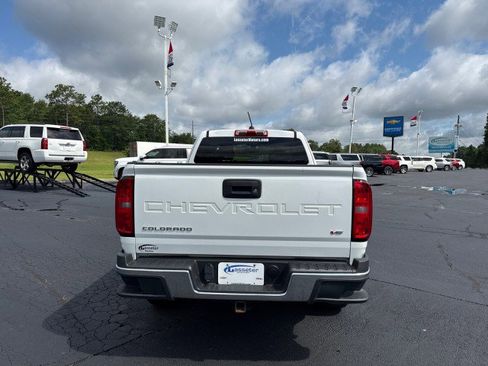 Used 2022 Chevrolet Colorado W/T w/ WT Convenience Package RWD image 4
