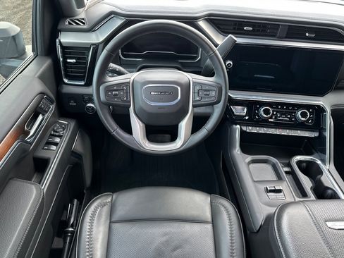 Used 2024 GMC Sierra 2500 Denali w/ Denali Reserve Package image 15