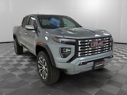 Used 2026 GMC Canyon Denali AWD/4WD image 7