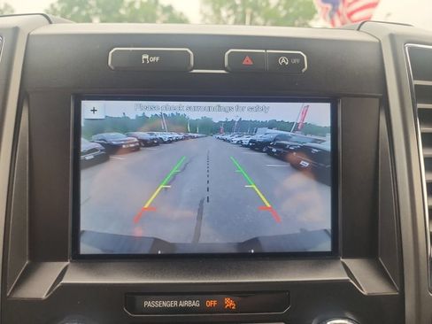Used 2019 Ford F150 XLT w/ Equipment Group 302A Luxury AWD/4WD image 18