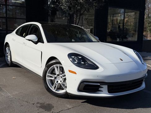 Used 2020 Porsche Panamera image 7