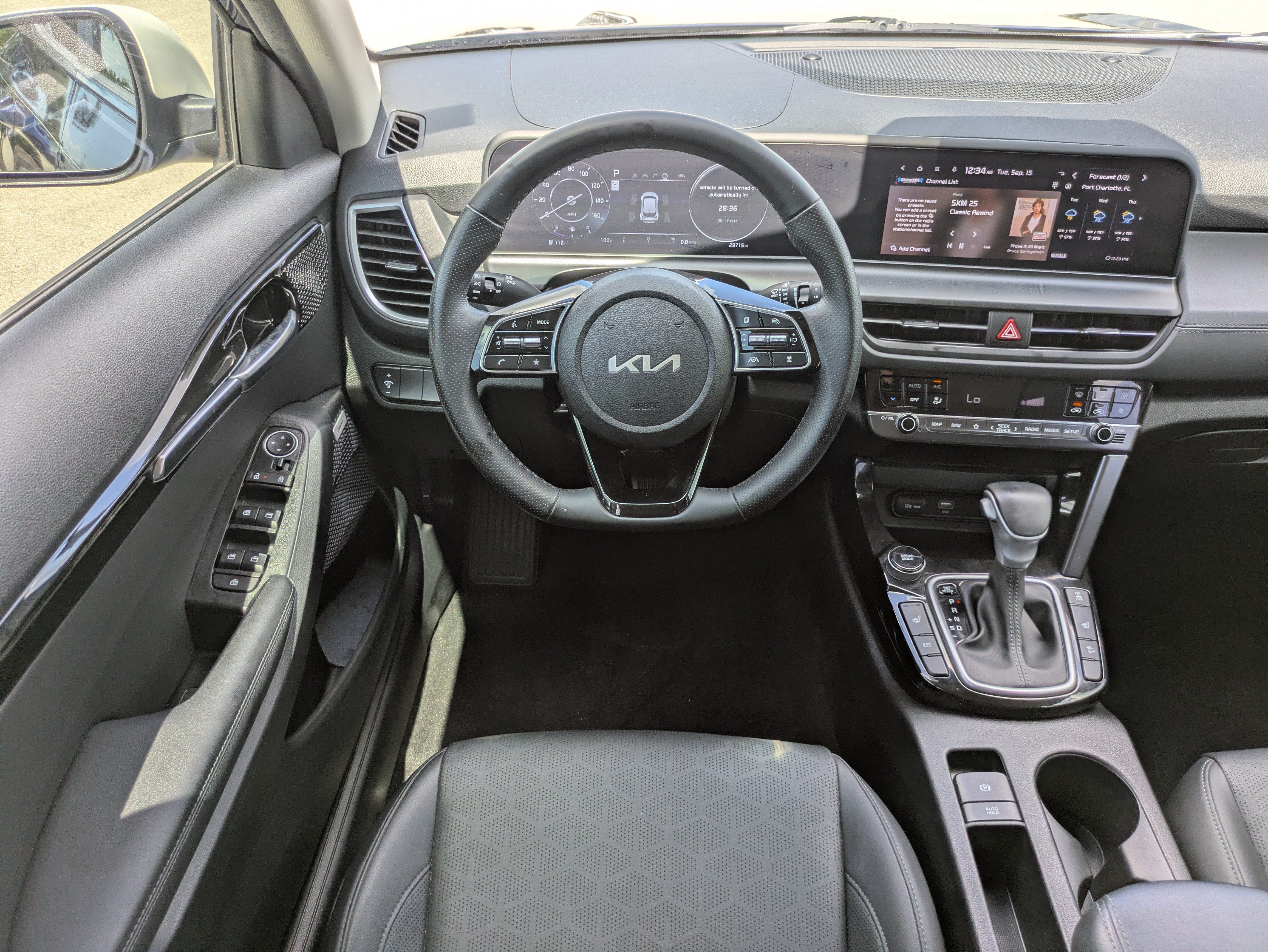 Certified 2024 Kia Seltos SX AWD/4WD image 16