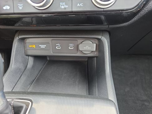 Used 2025 Honda Civic Sport image 25