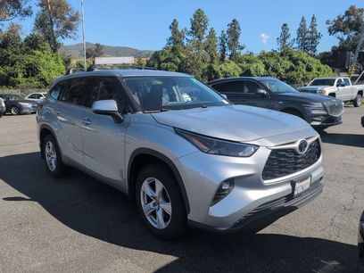 Certified 2022 Toyota Highlander LE