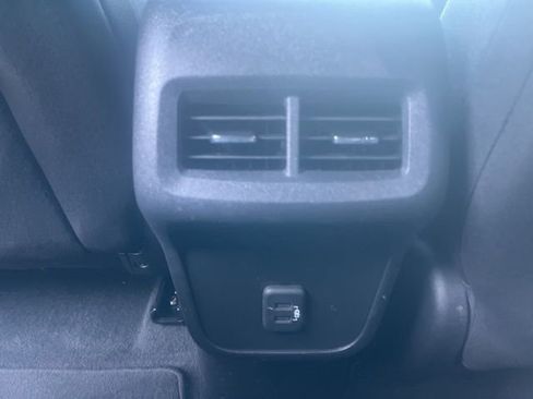 Used 2020 Chevrolet Equinox LT image 14