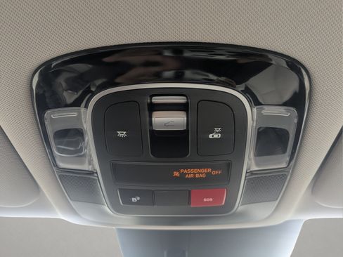 Used 2024 Hyundai Sonata Limited FWD image 23