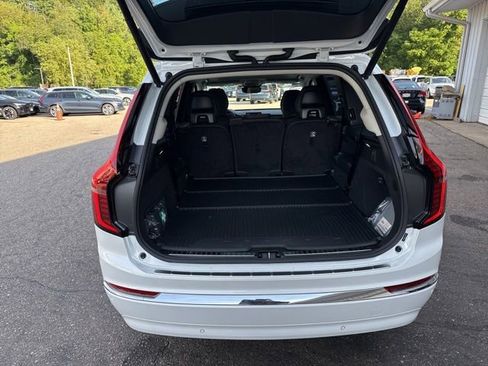 New 2025 Volvo XC90 T8 Ultra w/ Protection Package Premier image 14