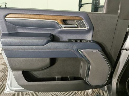 Certified 2024 Chevrolet Silverado 2500 High Country w/ High Country Premium Package image 17