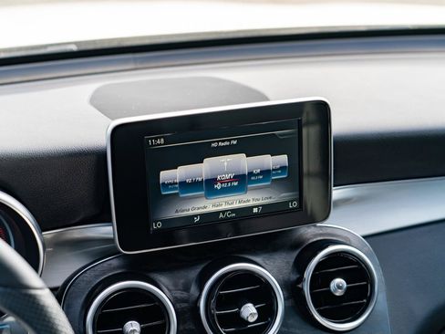 Used 2019 Mercedes-Benz GLC 300 4MATIC image 21