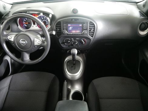 Used 2015 Nissan Juke S image 10