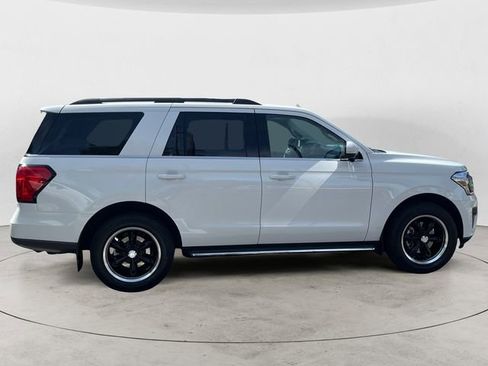 Used 2023 Ford Expedition XLT AWD/4WD image 6