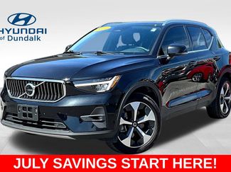Used 2024 Volvo XC40 B5 Plus AWD/4WD video 1