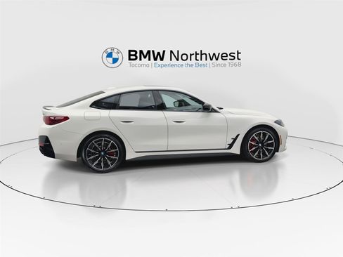 New 2026 BMW 430i xDrive w/ M Sport Package image 4