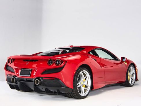 Used 2021 Ferrari F8 Tributo image 6
