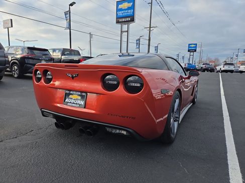 Used 2006 Chevrolet Corvette Coupe w/ Preferred Equipment Group image 3