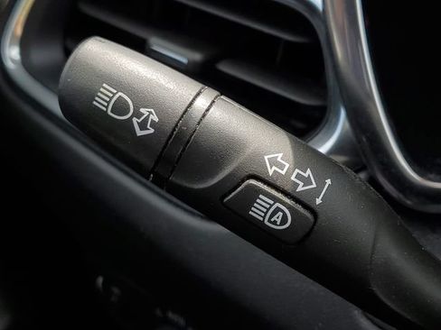 Used 2021 Chevrolet Equinox LT AWD/4WD image 11