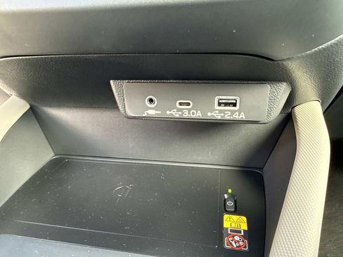 New 2025 Subaru Forester Premium image 29