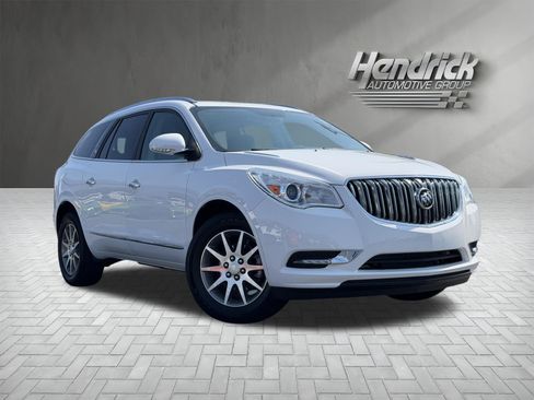 Used 2017 Buick Enclave Convenience FWD image 2