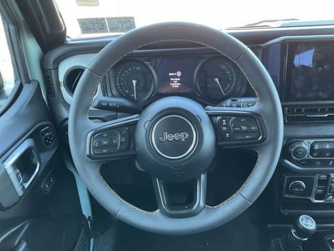 Used 2024 Jeep Wrangler Unlimited w/ Convenience Group image 11