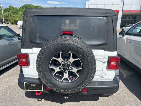 Used 2019 Jeep Wrangler Rubicon AWD/4WD image 8