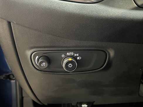 Used 2022 Chevrolet Equinox LT image 13