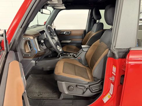 Used 2021 Ford Bronco Outer Banks AWD/4WD image 11