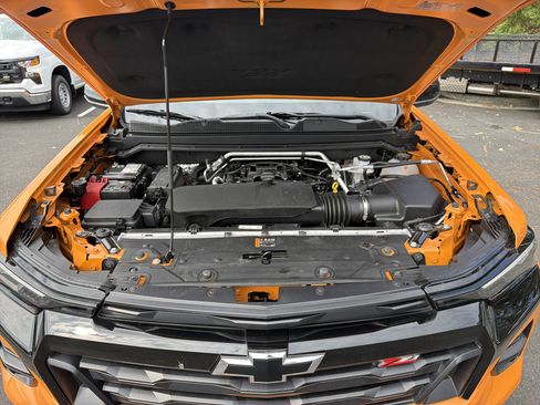 Used 2026 Chevrolet Colorado Z71 AWD/4WD image 35