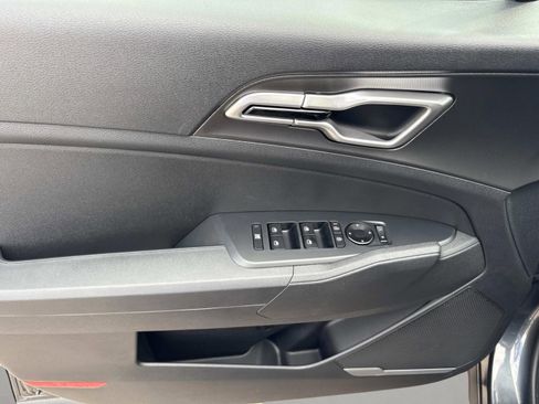 New 2026 Kia Sportage LX image 19