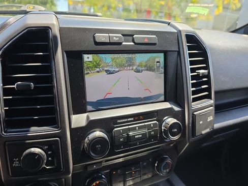 Used 2017 Ford F150 XLT w/ Equipment Group 302A Luxury AWD/4WD image 17