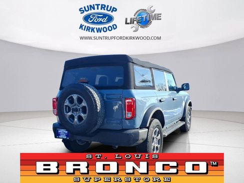 Used 2023 Ford Bronco Big Bend image 3