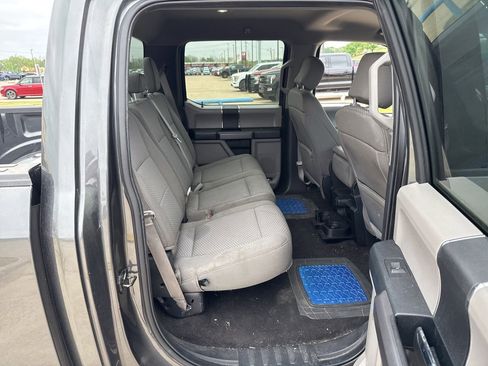 Used 2020 Ford F150 XLT image 11