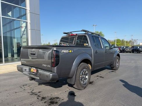 Used 2018 Nissan Frontier PRO-4X image 7