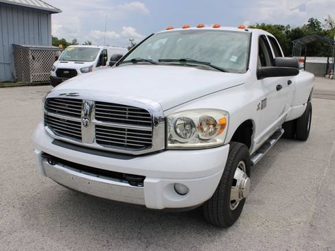 Used 2007 Dodge Ram 3500 Truck Laramie AWD/4WD image 3