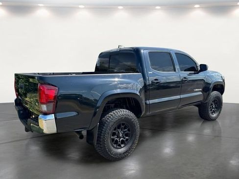 Used 2020 Toyota Tacoma SR5 AWD/4WD image 15