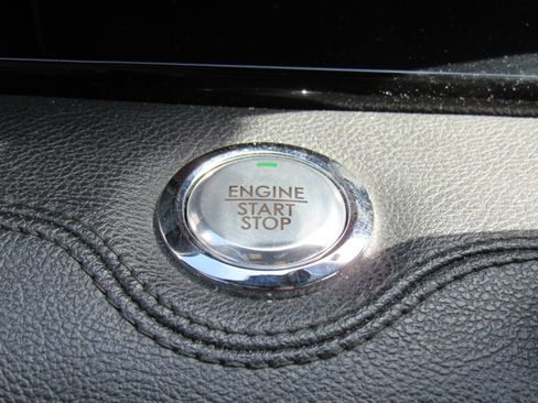 Used 2023 Lincoln Navigator Reserve image 20