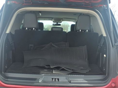 Used 2022 Ford Expedition XLT image 7