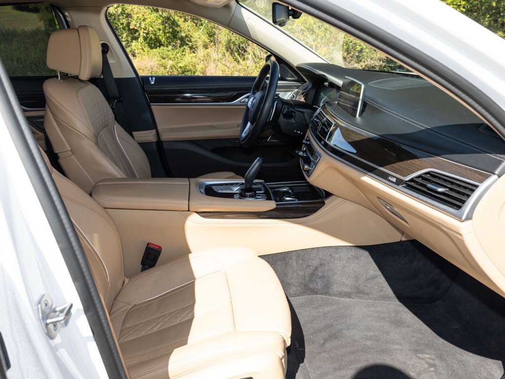 Used 2021 BMW 750i xDrive w/ Luxury Rear Seating Package AWD/4WD image 66